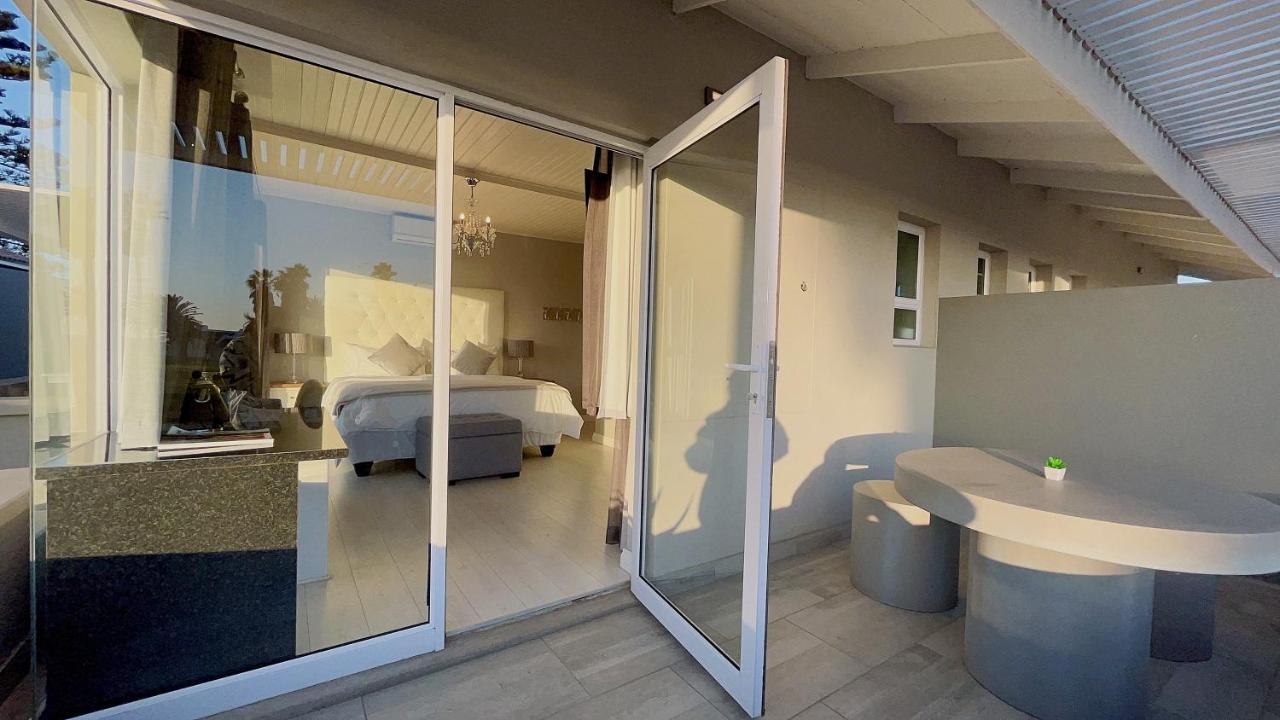 Aha! Cheers Guesthouse 拾间-海 Walvis Bay Exteriör bild