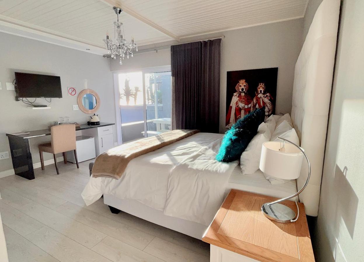 Aha! Cheers Guesthouse 拾间-海 Walvis Bay Exteriör bild