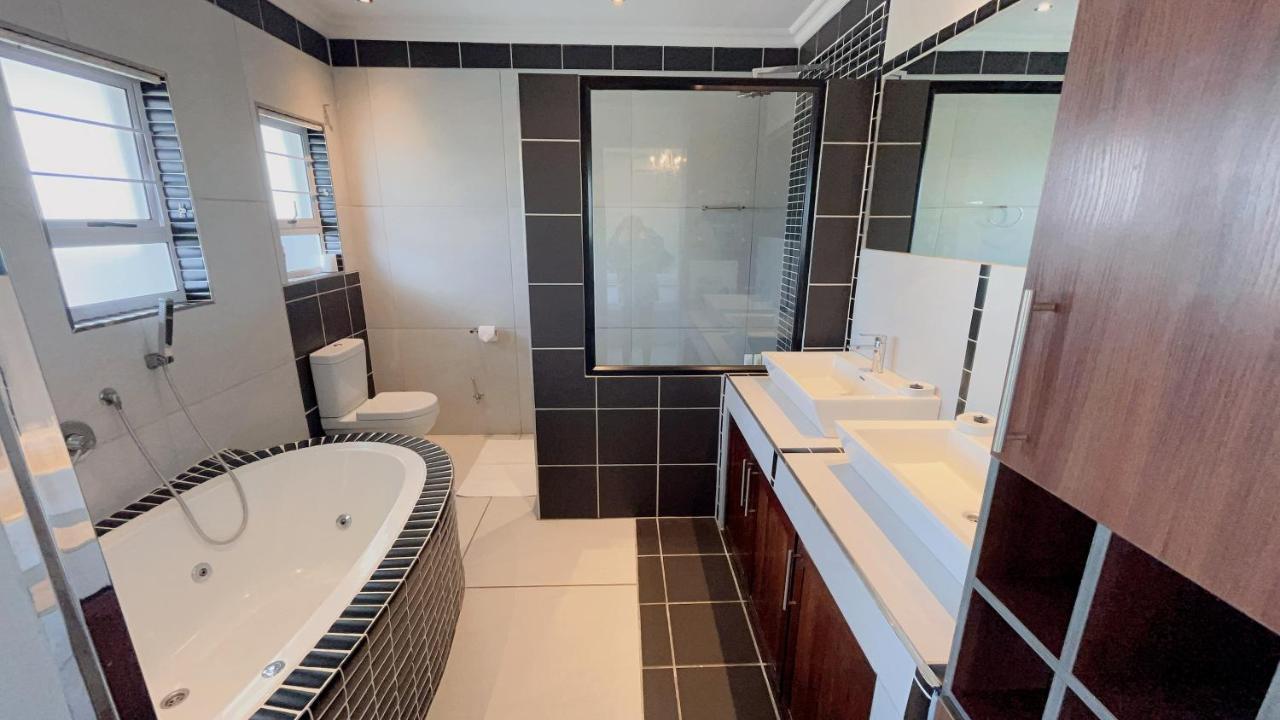 Aha! Cheers Guesthouse 拾间-海 Walvis Bay Exteriör bild
