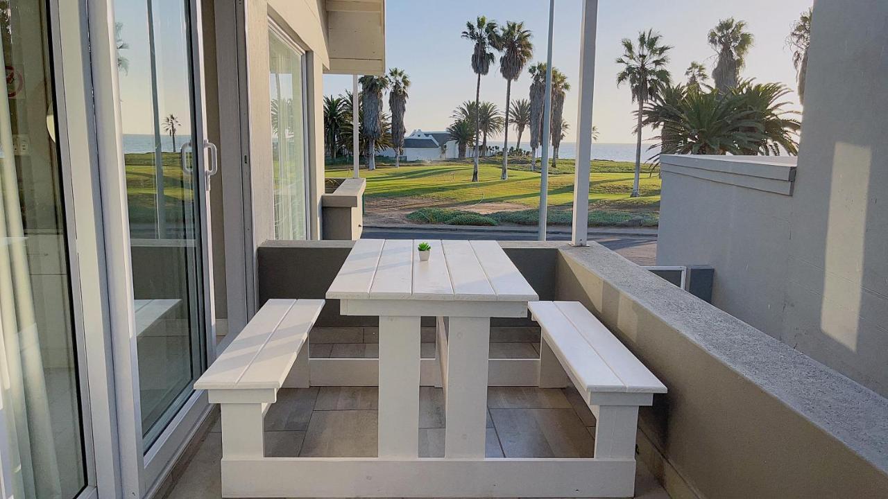 Aha! Cheers Guesthouse 拾间-海 Walvis Bay Exteriör bild