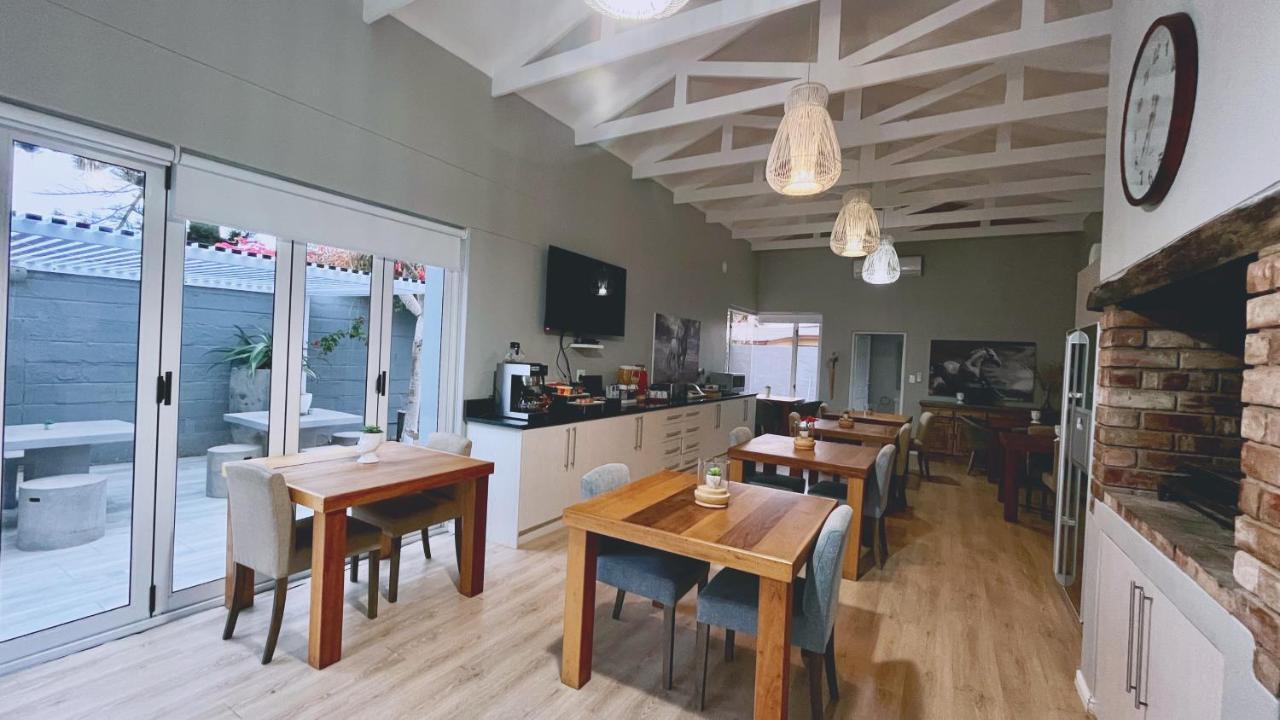 Aha! Cheers Guesthouse 拾间-海 Walvis Bay Exteriör bild