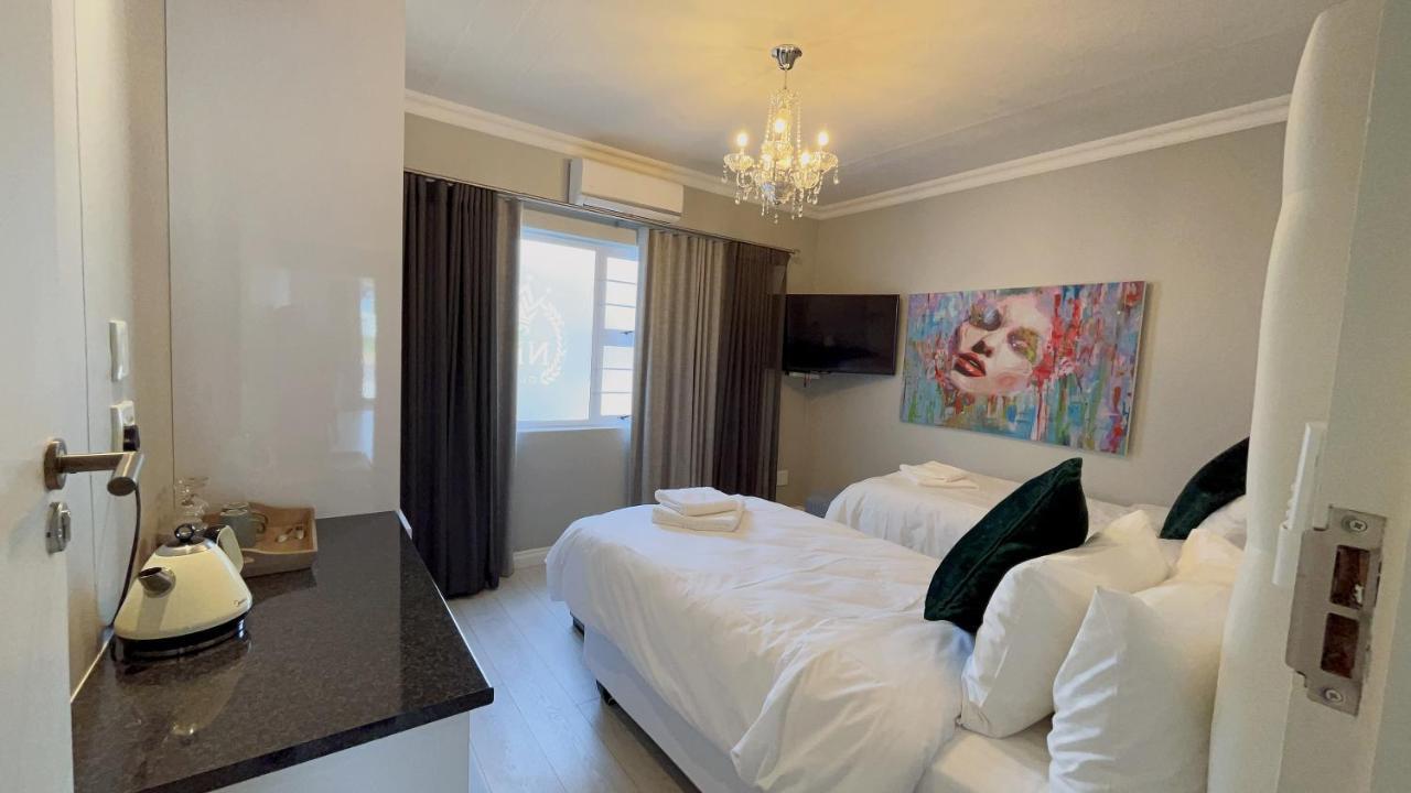 Aha! Cheers Guesthouse 拾间-海 Walvis Bay Exteriör bild