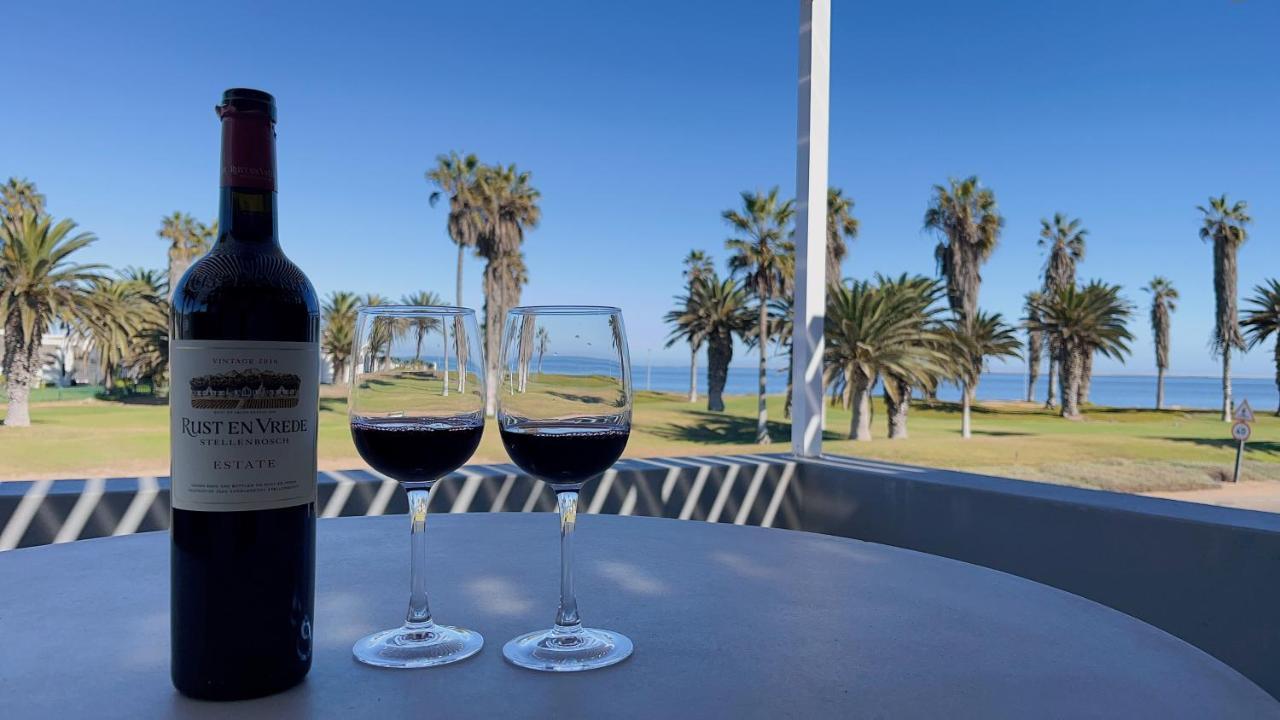 Aha! Cheers Guesthouse 拾间-海 Walvis Bay Exteriör bild