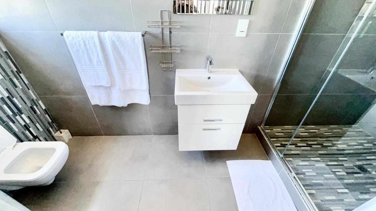 Aha! Cheers Guesthouse 拾间-海 Walvis Bay Exteriör bild