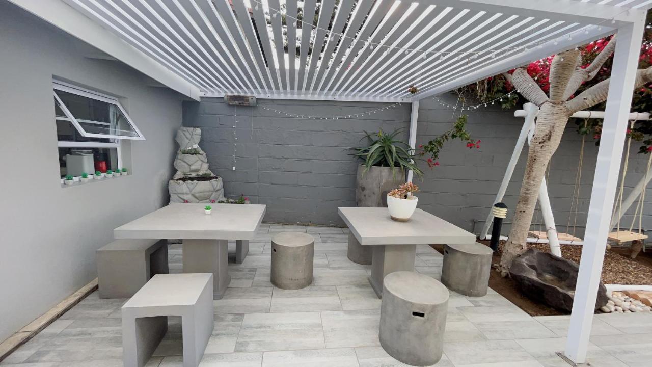 Aha! Cheers Guesthouse 拾间-海 Walvis Bay Exteriör bild