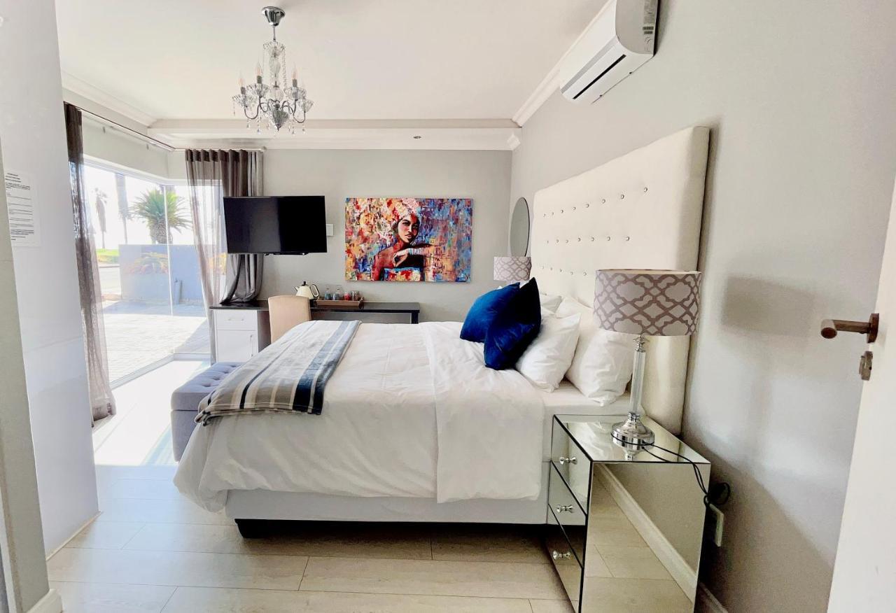 Aha! Cheers Guesthouse 拾间-海 Walvis Bay Exteriör bild