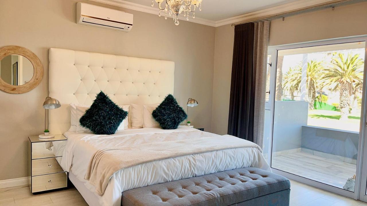 Aha! Cheers Guesthouse 拾间-海 Walvis Bay Exteriör bild